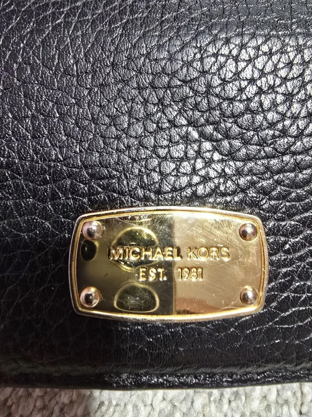 Michael Kors Jet Set Bifold Black Pebbled Leather Wallet with Gold Plate